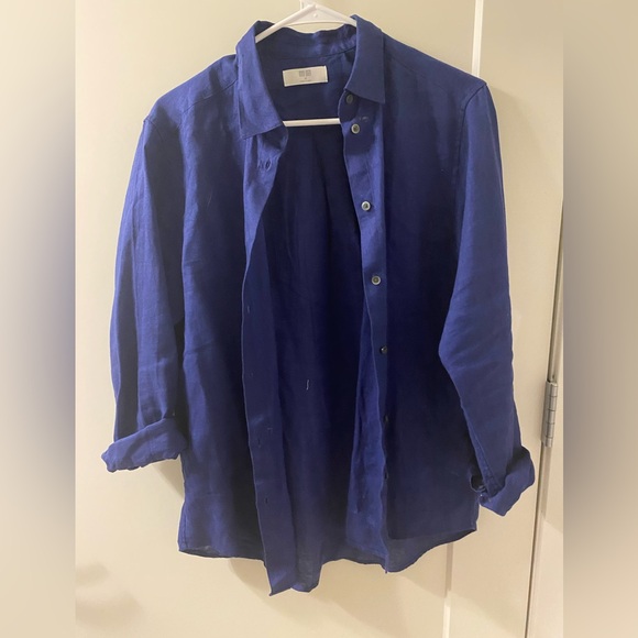 Uniqlo Blue Linen button up shirt - Picture 2 of 2